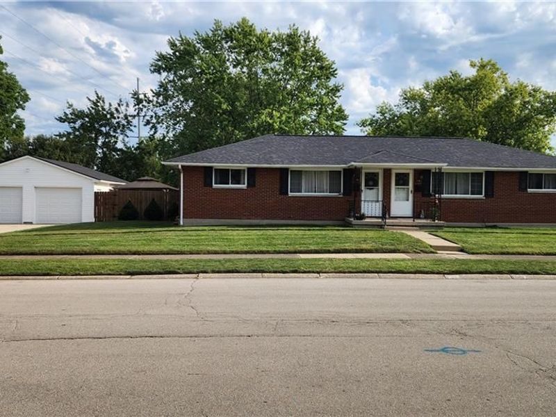 114 W Herr Street, Englewood, OH 45322 Photo 4