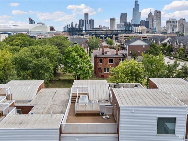 2640 John R Street , Detroit, Mi 48201
