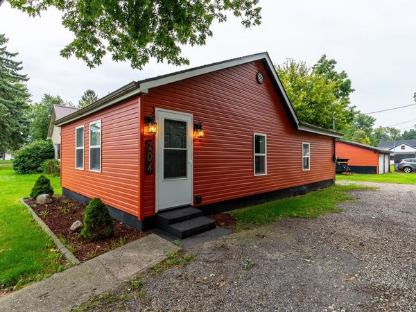 204 E Garfield Street, Ashley, IN 46705