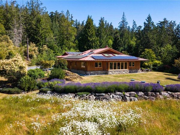 7708 West Coast Rd , Sooke, BC V9Z 0R7