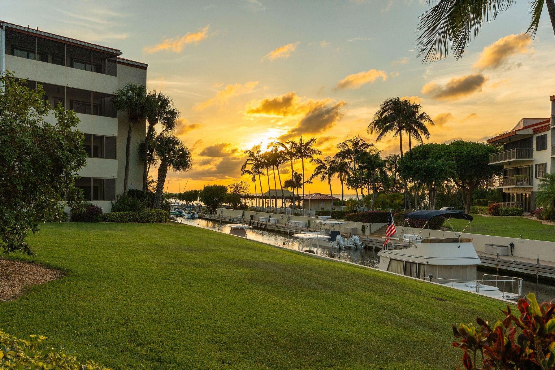104500 Overseas Highway, Unit APT B102, Key Largo, FL 33037 Photo