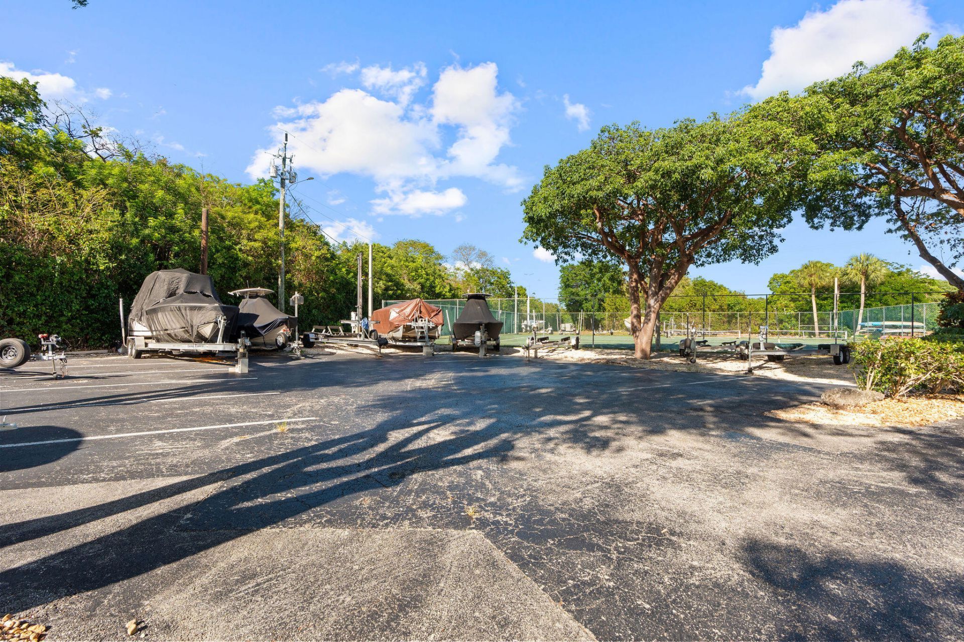 104500 Overseas Highway, Unit APT B102, Key Largo, FL 33037 Photo