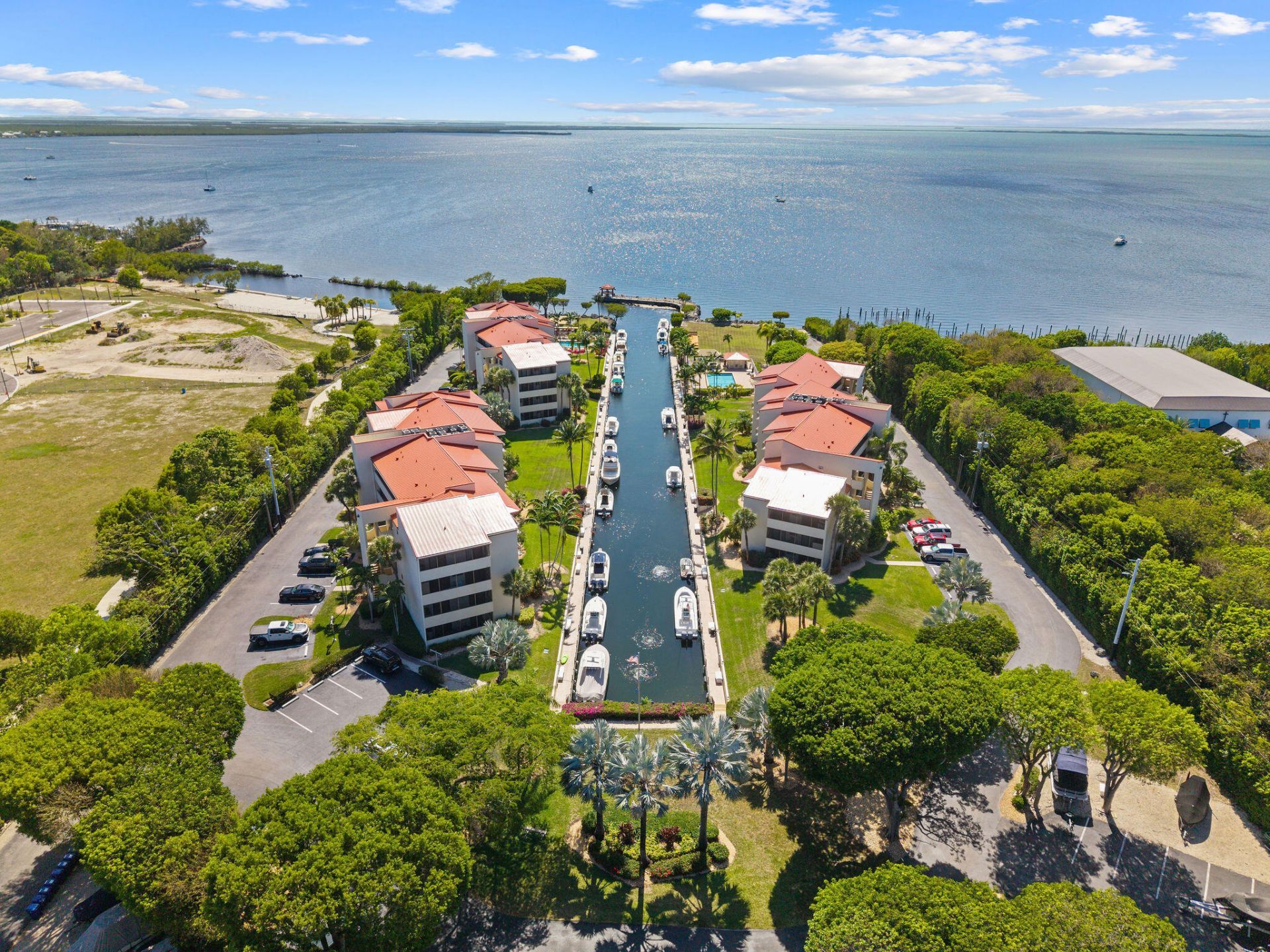 104500 Overseas Highway, Unit APT B102, Key Largo, FL 33037 Photo