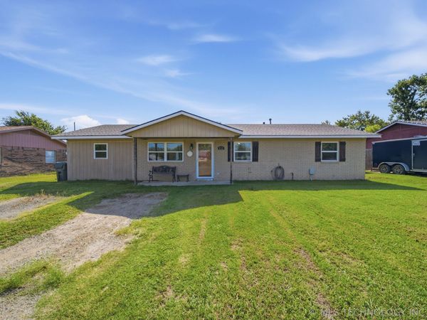 111 S 6th Street , Morris, OK 74445