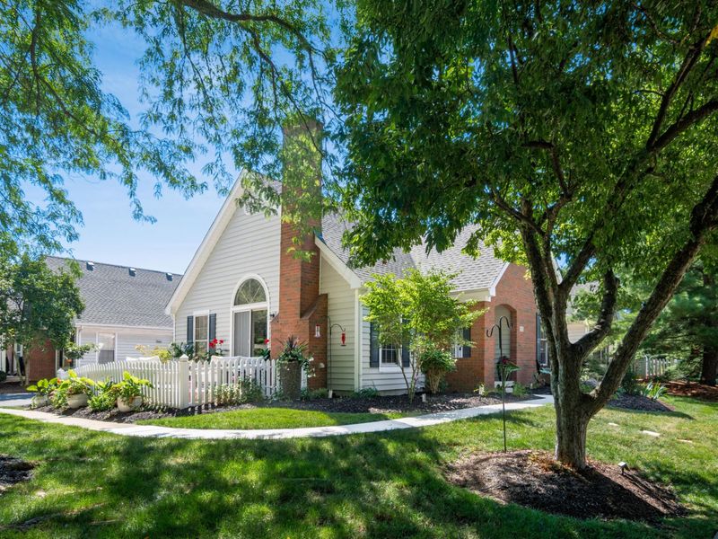 3678 Lakestone Circle, Hilliard, OH 43026 Photo 1