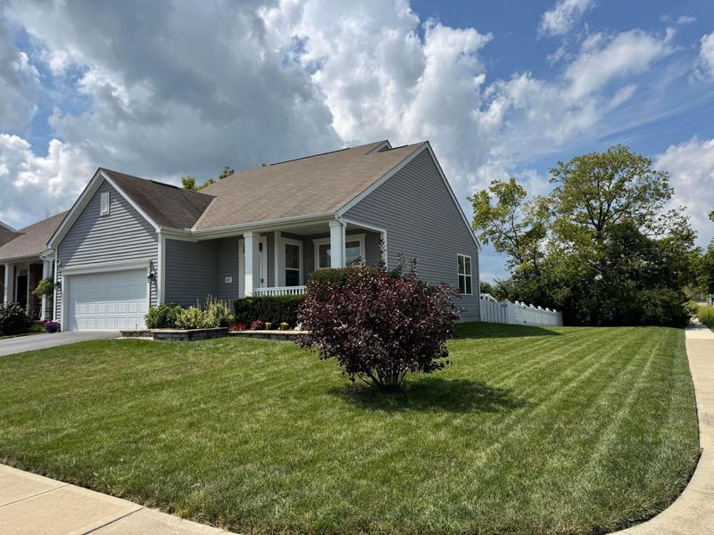 247 Cloverhill Drive, Galloway, OH 43119 Photo 2