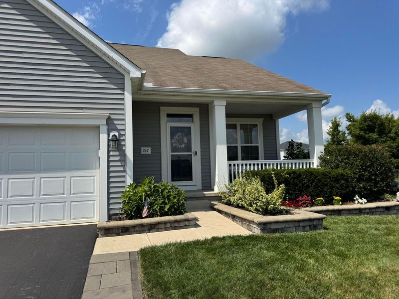 247 Cloverhill Drive, Galloway, OH 43119 Photo 3