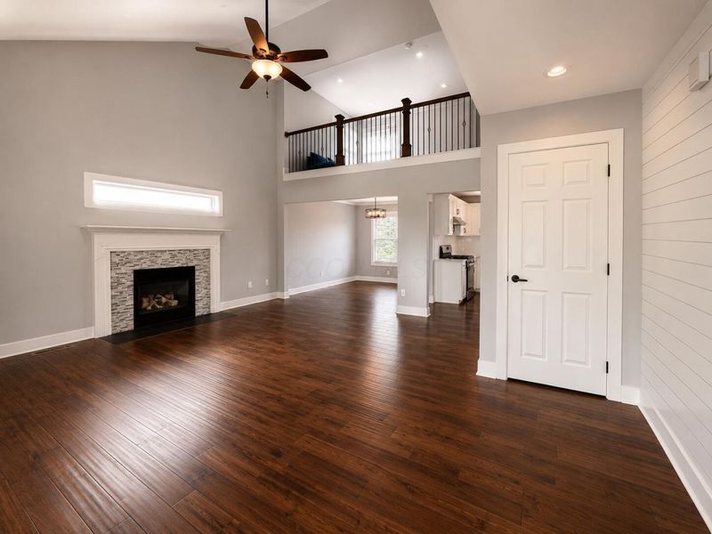 8183 Willow Brook Crossing Drive, Blacklick, OH 43004 Photo 4