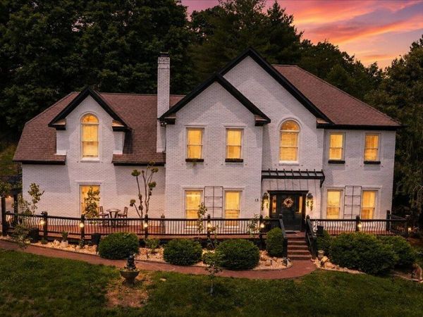 15 Radisson Cove, Oak Ridge, TN 37830