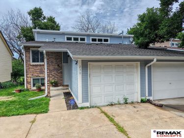 230 Parkside Lane, Lincoln, NE 68521
