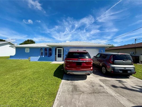 1435 SE 19th ST , CAPE CORAL, FL 33990