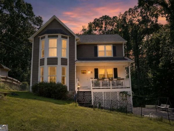 222 Valley Brook Drive, Woodstock, GA 30188