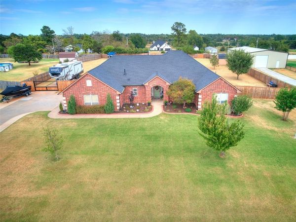 4260 Sundance Lane, Newalla, OK 74857