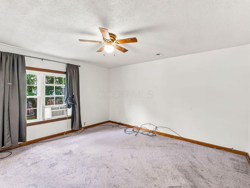 625 N High Street , Kenton, OH 43326 Photo 12