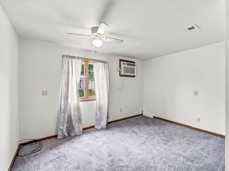 625 N High Street , Kenton, OH 43326 Photo 17