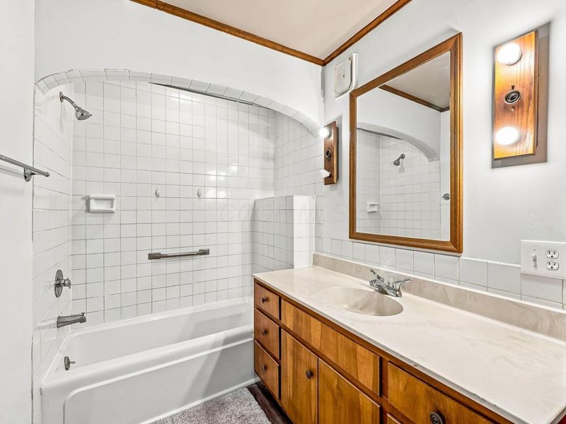 625 N High Street , Kenton, OH 43326 Photo 19