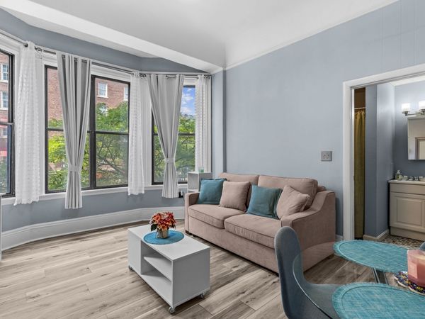 366 Commonwealth Ave, Unit 2I, Boston, MA 02115
