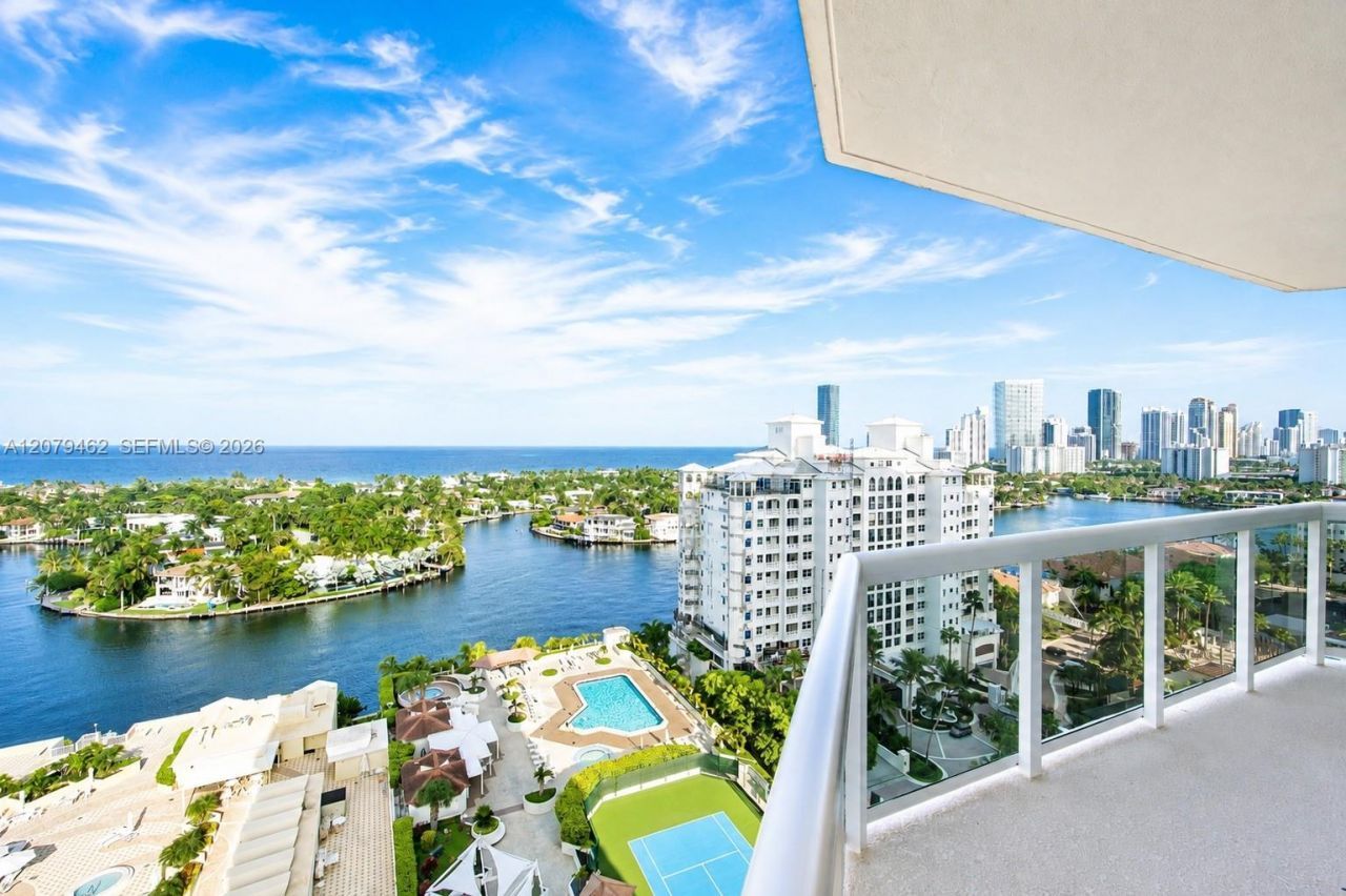 20185 E Country Club Dr , Unit 1801, Aventura, FL 33180 Photo