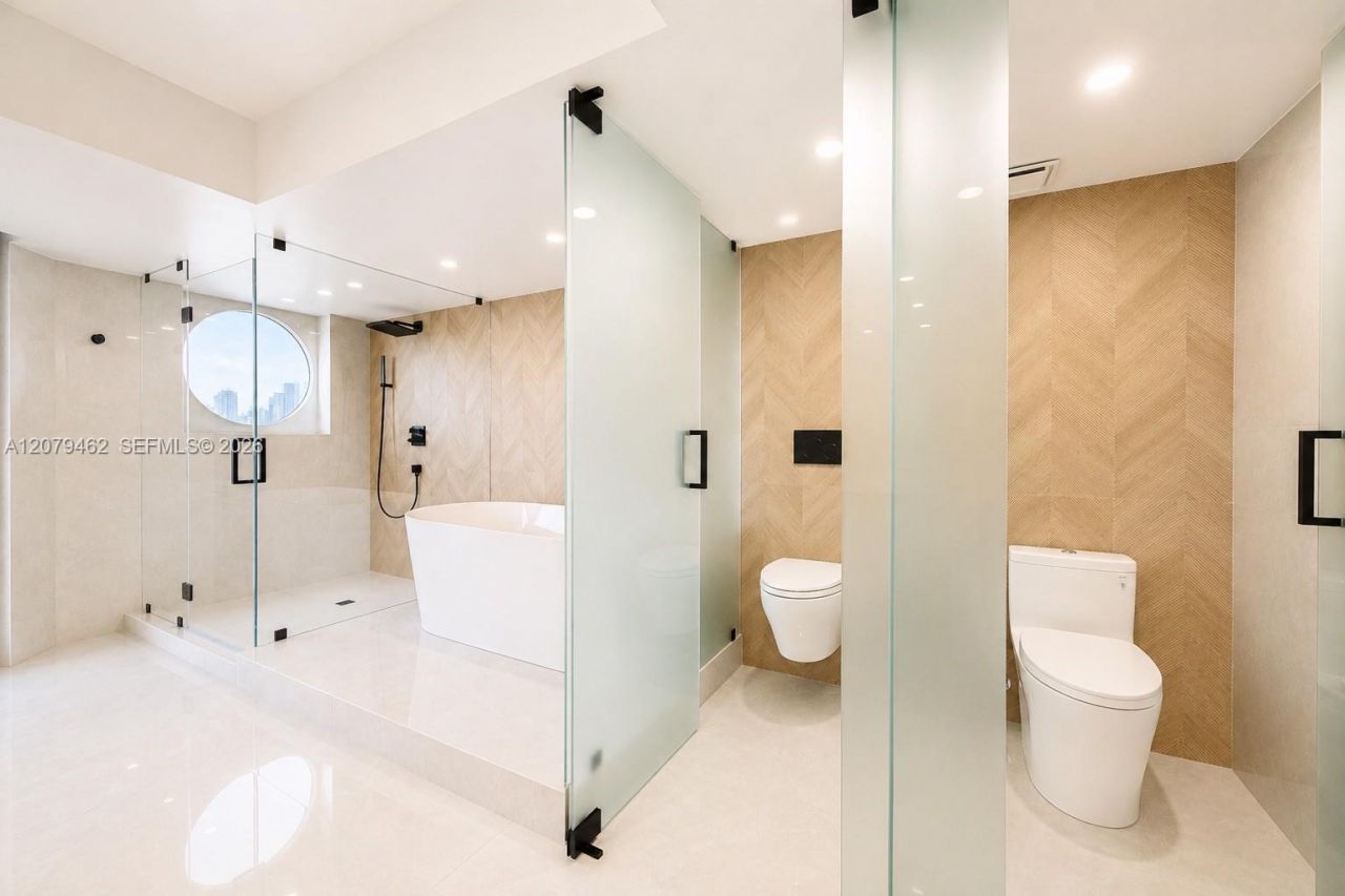 20185 E Country Club Dr , Unit 1801, Aventura, FL 33180 Photo