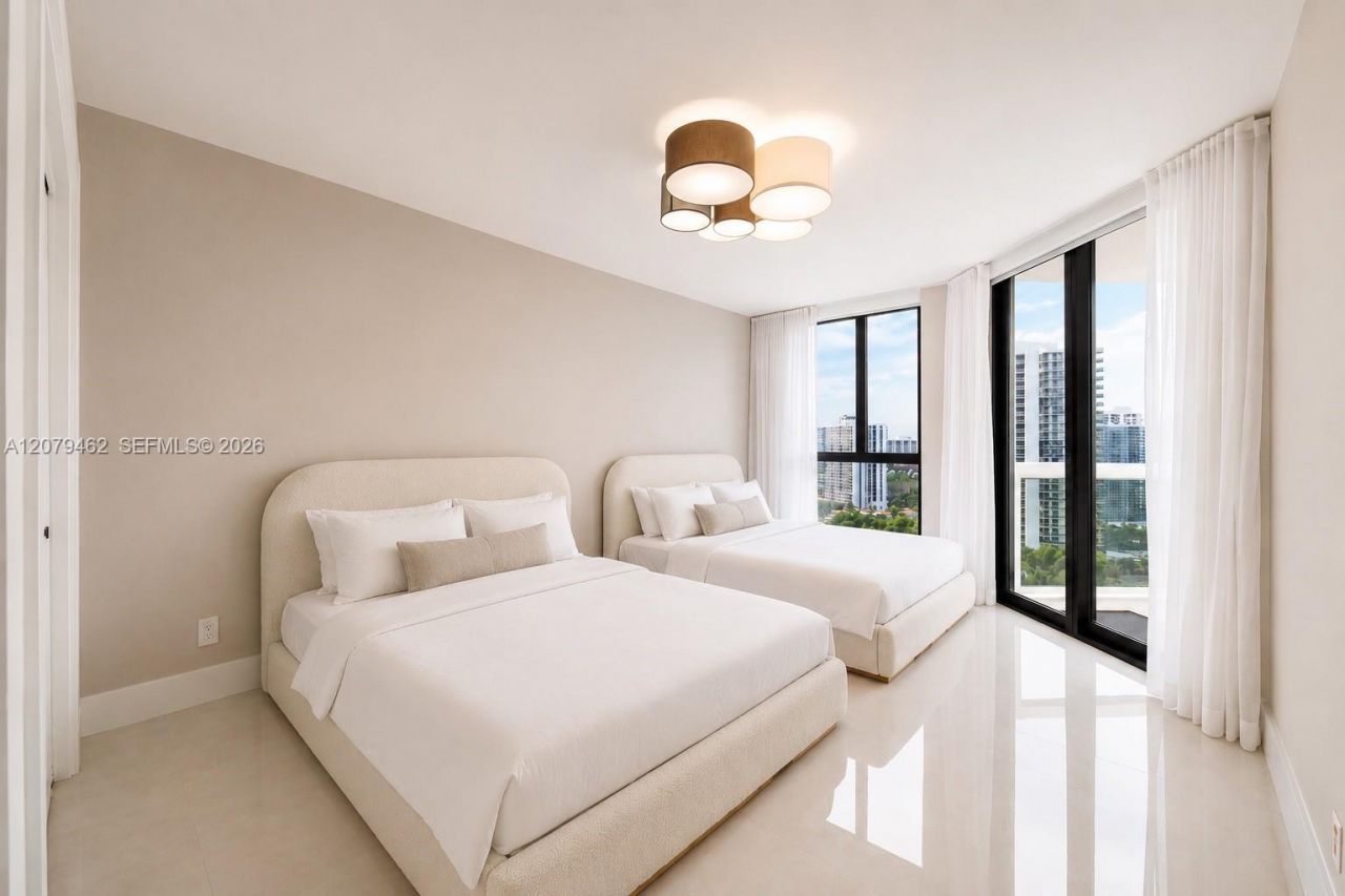 20185 E Country Club Dr , Unit 1801, Aventura, FL 33180 Photo