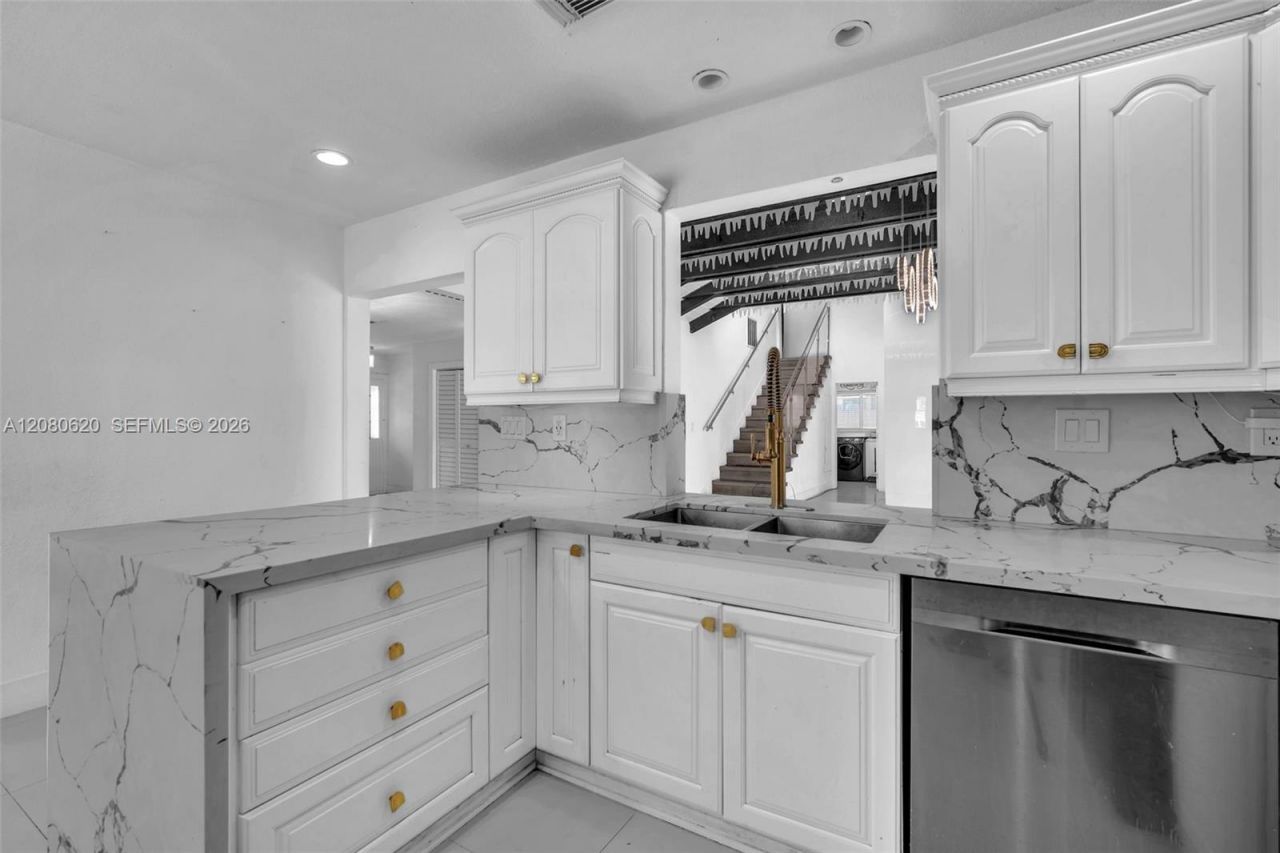 1436 NW 8th St , Dania Beach, FL 33004 Photo