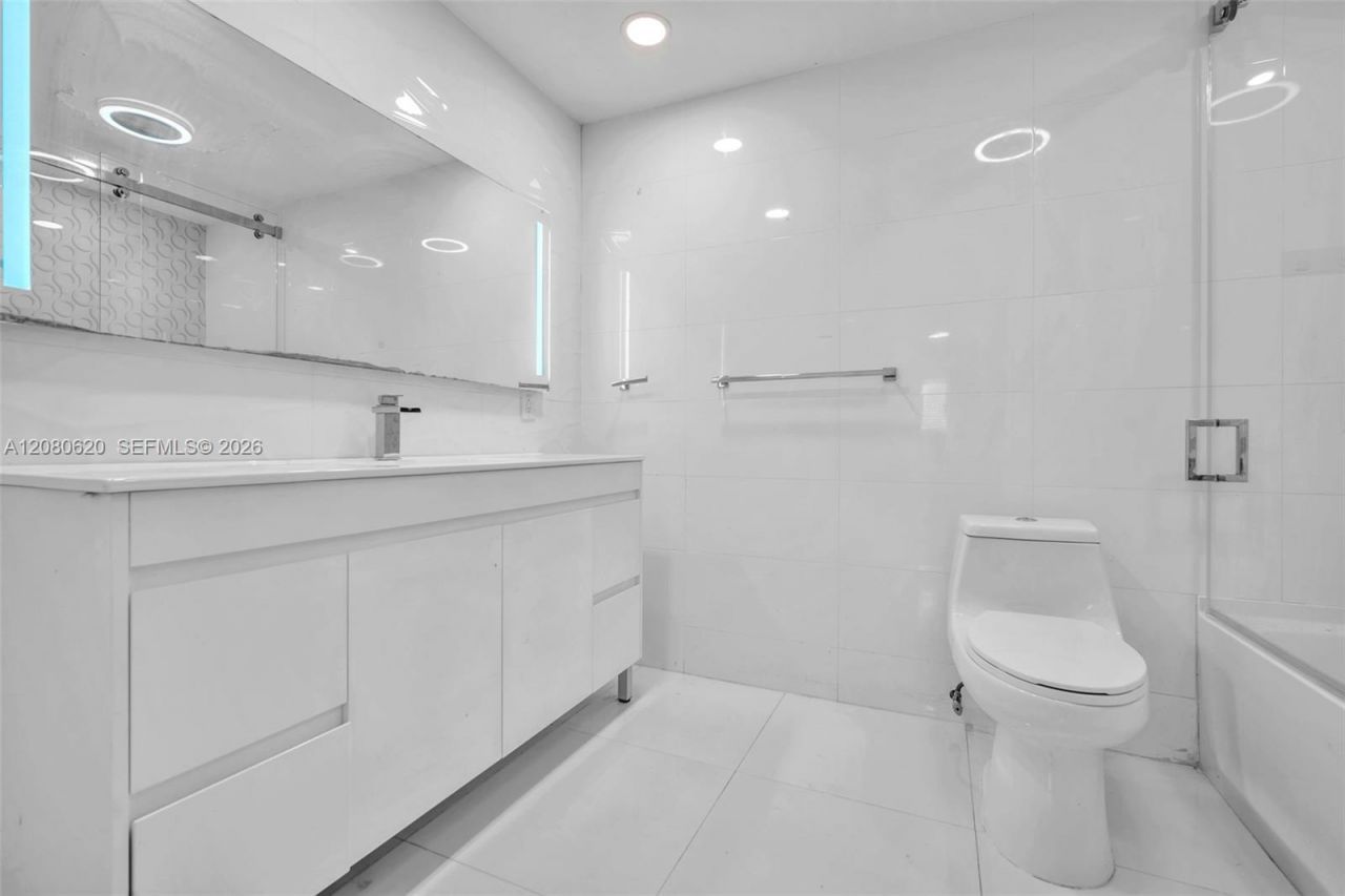 1436 NW 8th St , Dania Beach, FL 33004 Photo
