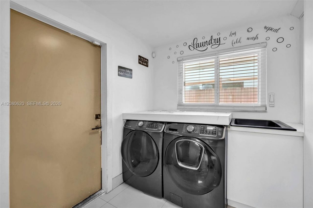 1436 NW 8th St , Dania Beach, FL 33004 Photo