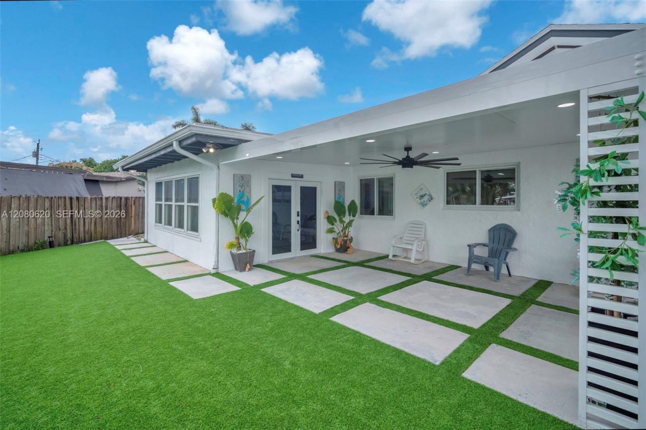 1436 NW 8th St , Dania Beach, FL 33004 Photo