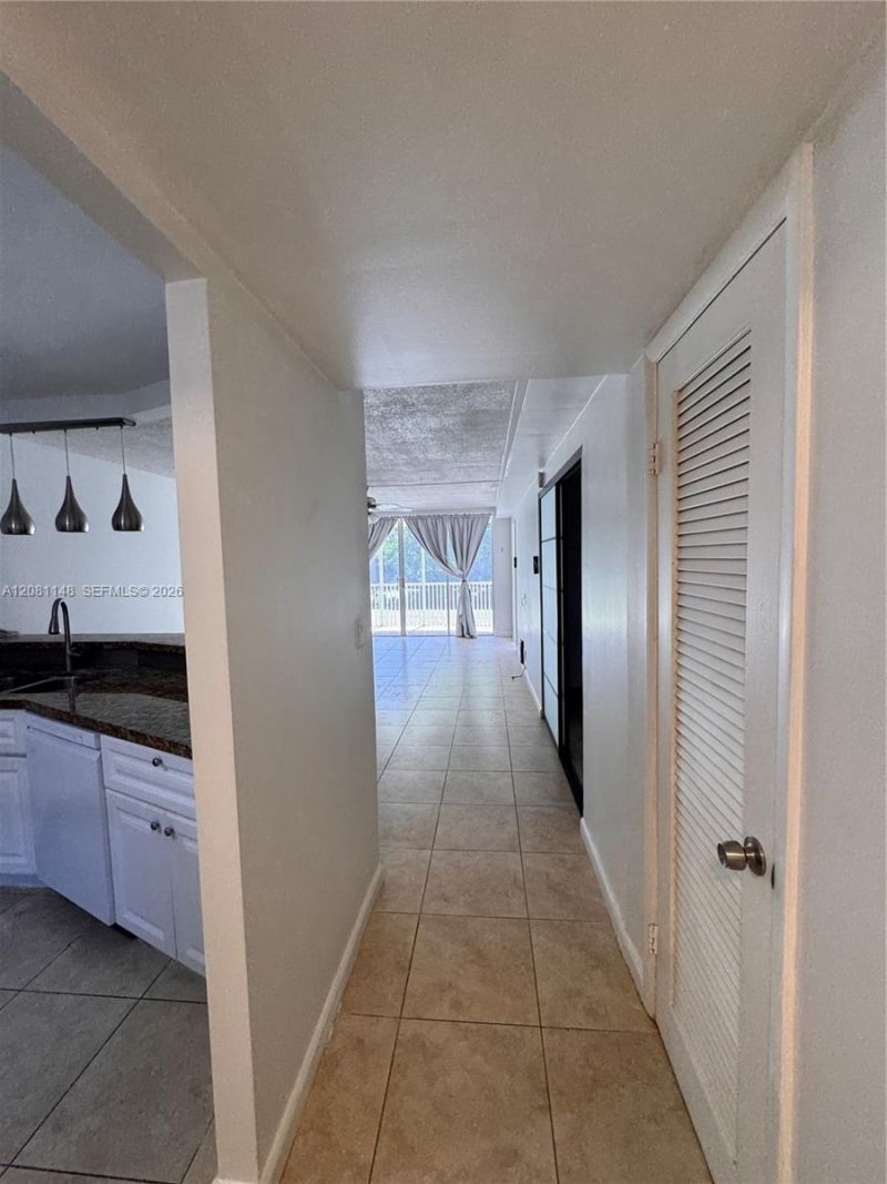 1670 NE 191st St, Unit 100-3, Miami, FL 33179 Photo