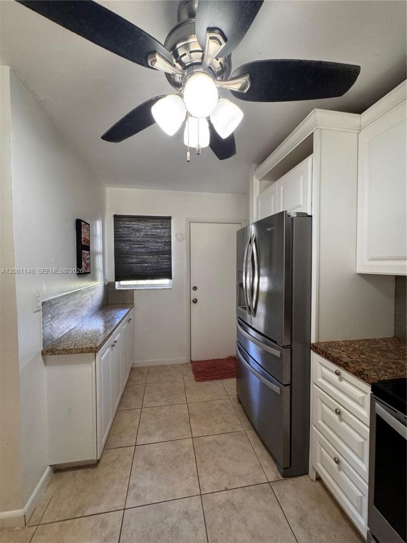 1670 NE 191st St, Unit 100-3, Miami, FL 33179 Photo