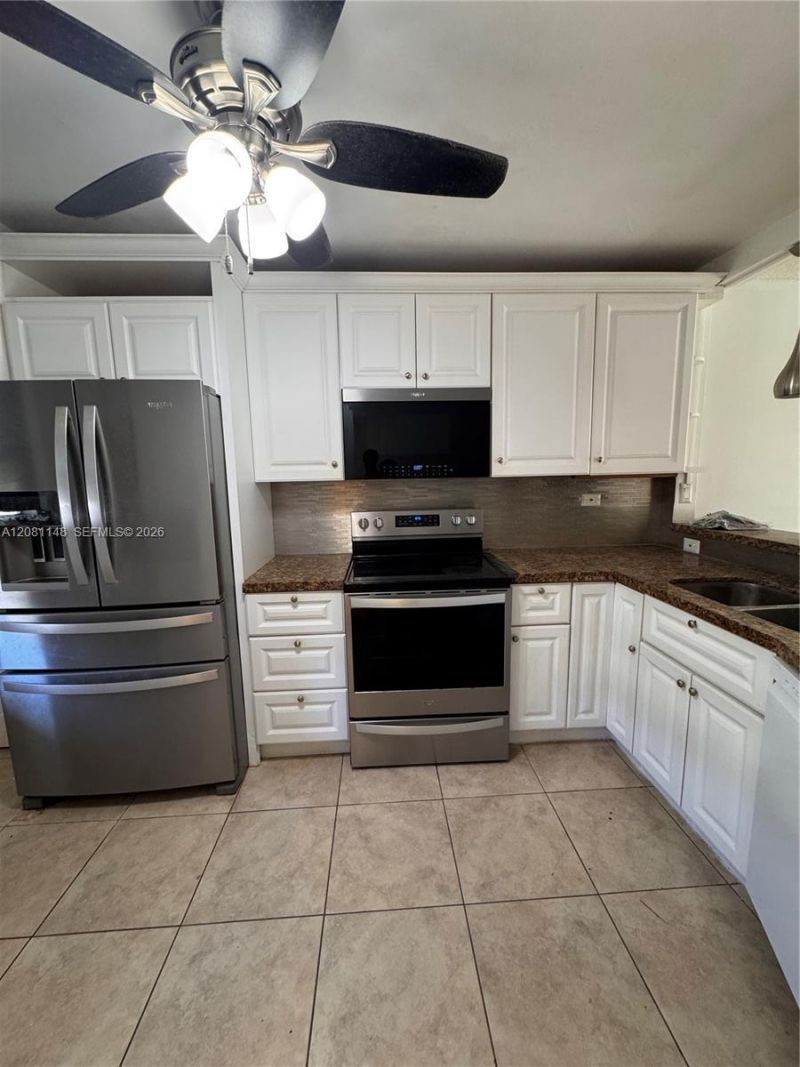 1670 NE 191st St, Unit 100-3, Miami, FL 33179 Photo