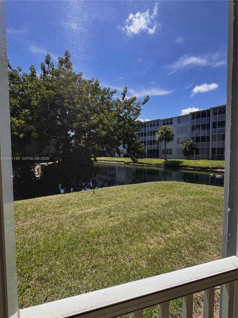 1670 NE 191st St, Unit 100-3, Miami, FL 33179 Photo