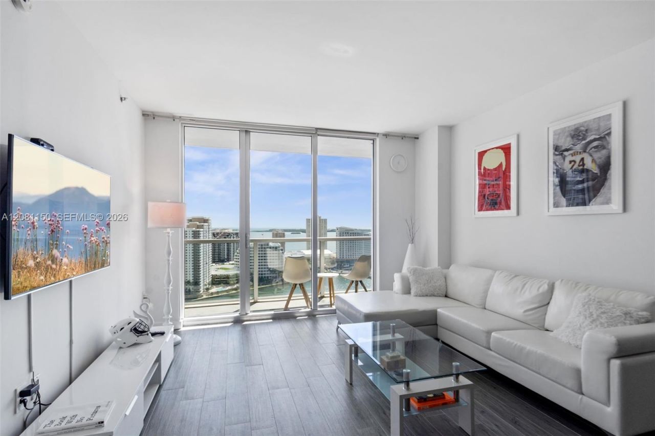 500 Brickell Ave , Unit 3000, Miami, FL 33131 Photo