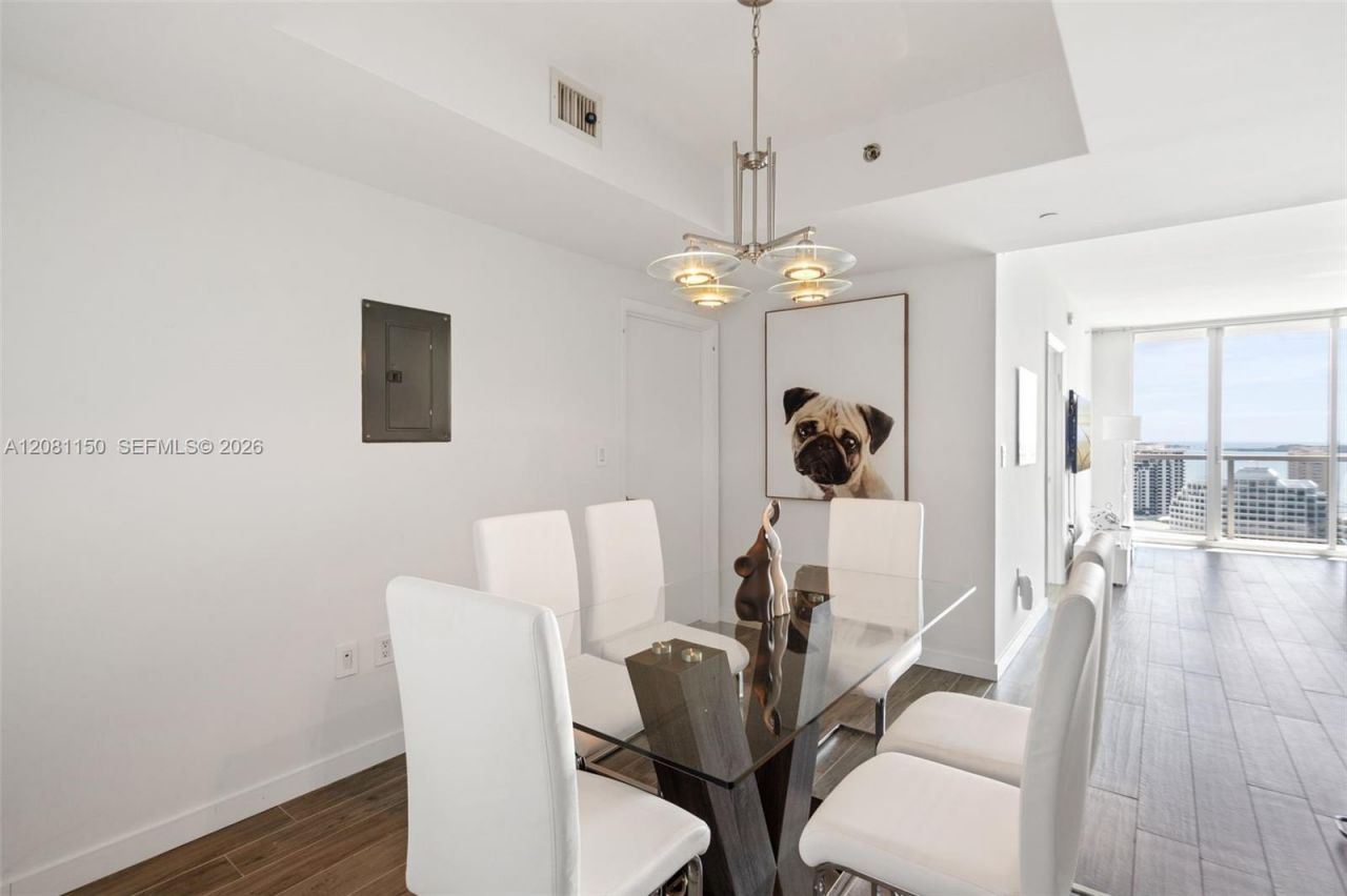 500 Brickell Ave , Unit 3000, Miami, FL 33131 Photo