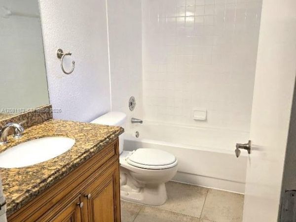 1561 Balfour Point Dr, Unit F, West Palm Beach, FL 33411