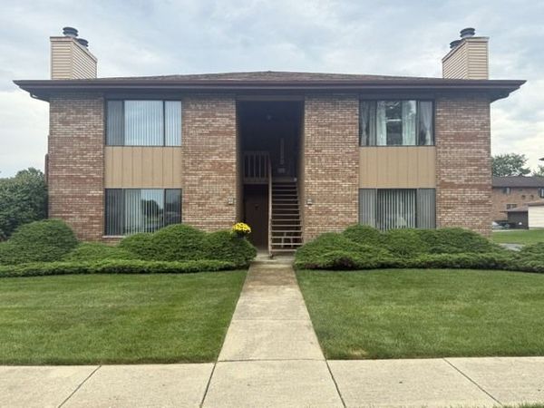 1025 MANCHESTER Court , Unit 1025, South Elgin, IL 60177