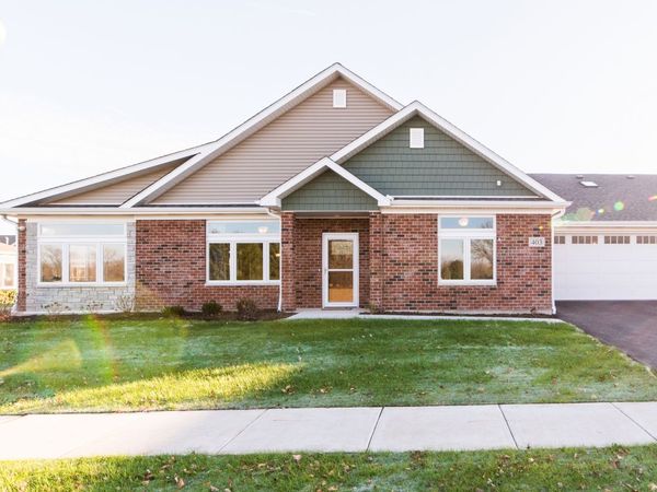 510 Stearn Drive , Unit 510, Genoa, IL 60135