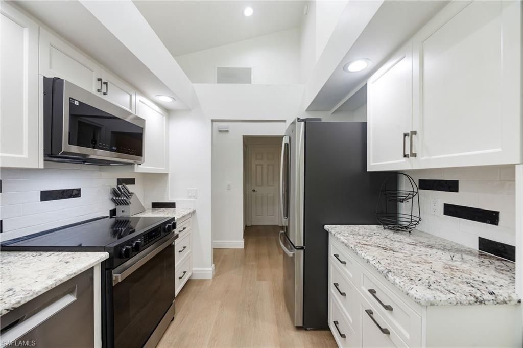 792 Eagle Creek Dr, Unit 203, Naples, FL 34113 Photo