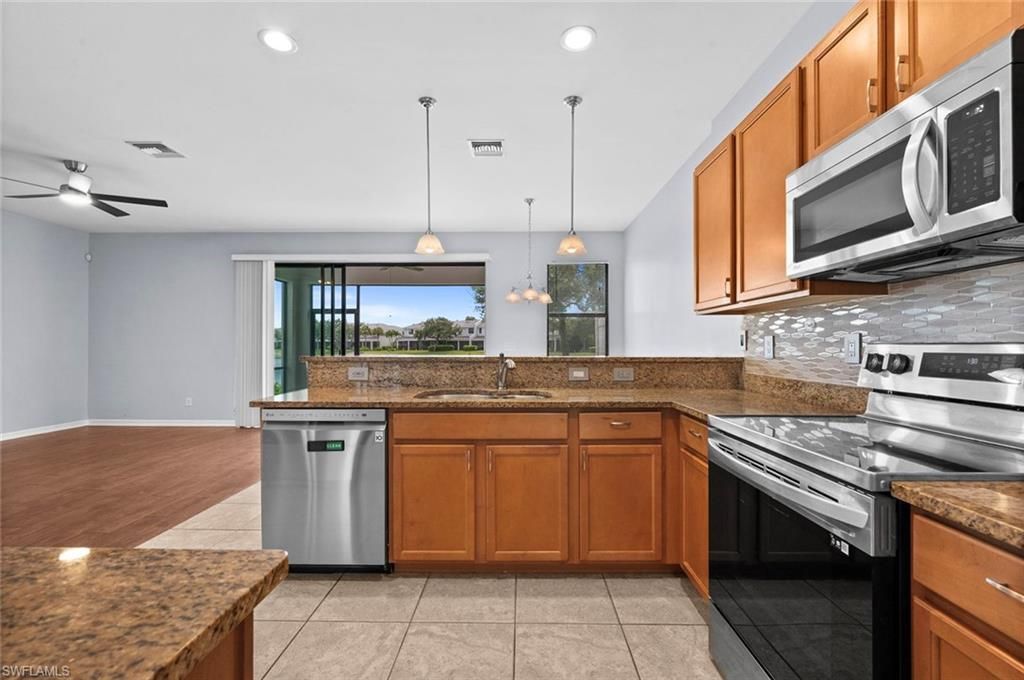 14796 Sutherland Ave , Unit 421, Naples, FL 34119 Photo