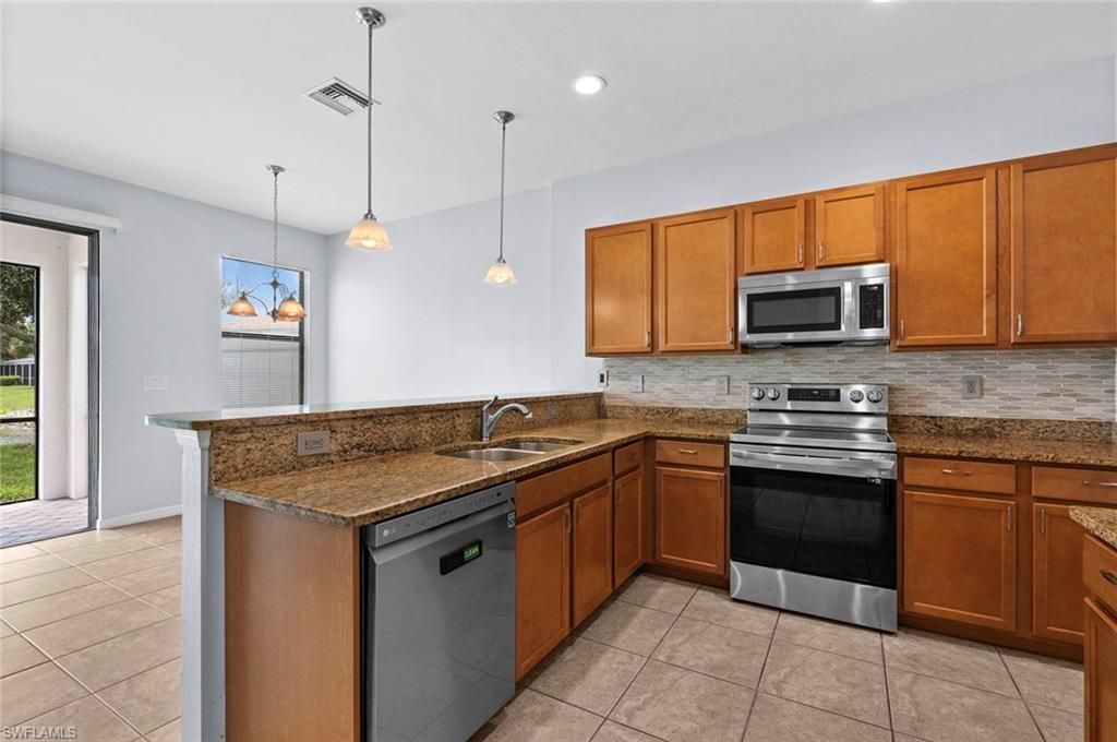 14796 Sutherland Ave , Unit 421, Naples, FL 34119 Photo