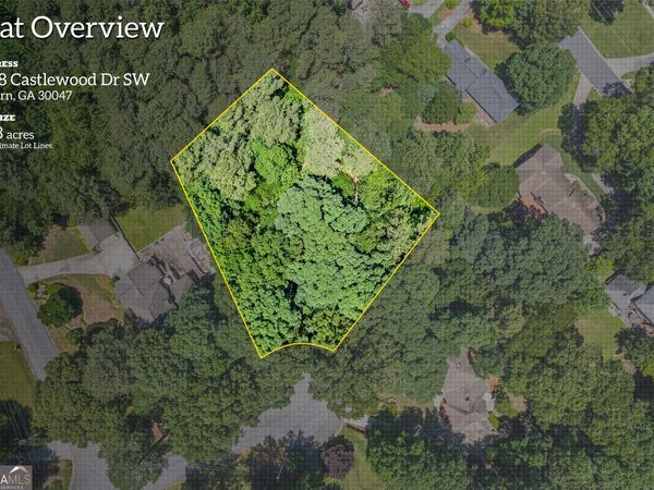 5018 Castlewood Drive SW, Lilburn, GA 30047