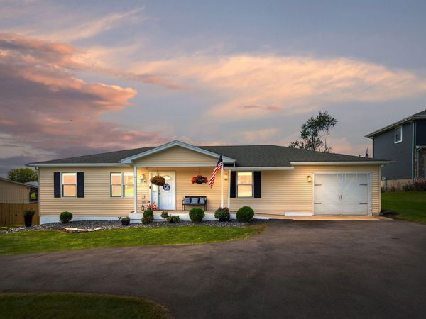 10736 Forestdale Street , St. John, IN 46373