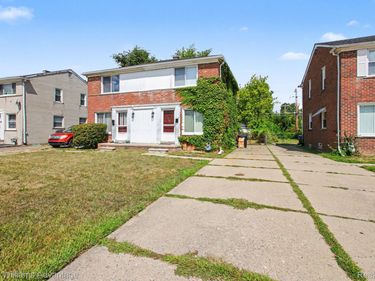24434 W Chicago, Redford Township, Mi 48239