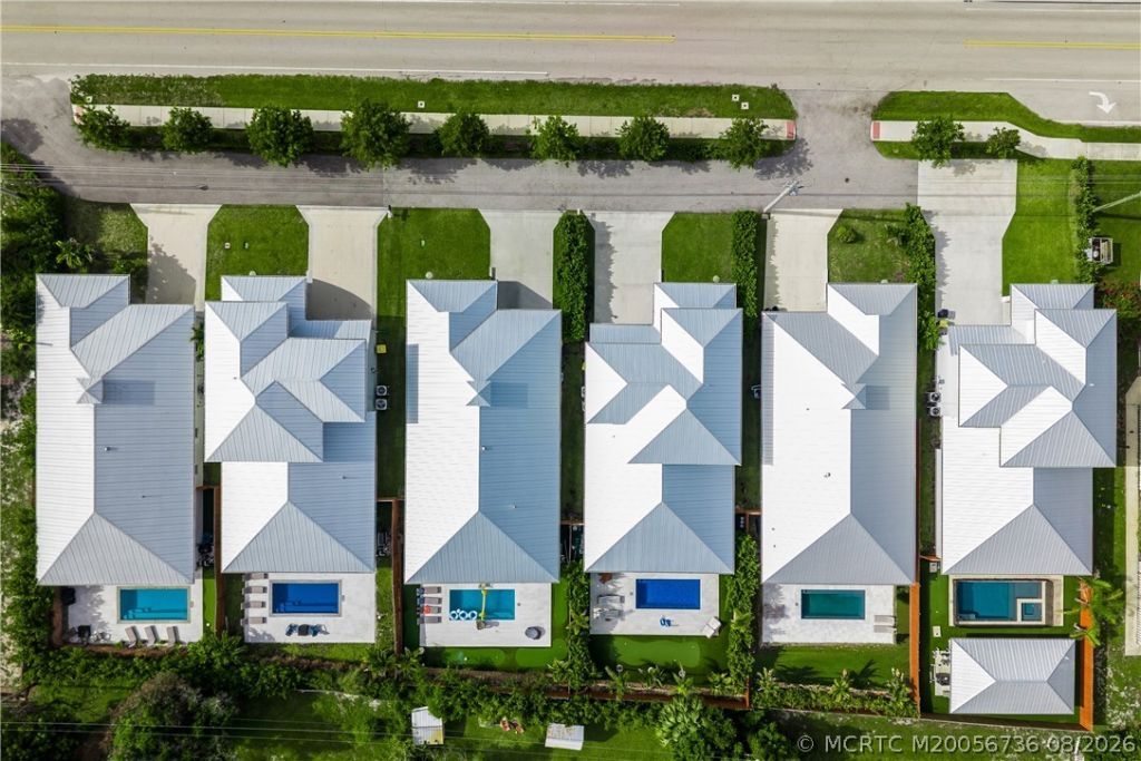 1920, 1930,1940,1950,1960 NE Dixie Highway , Jensen Beach, FL 34957 Photo