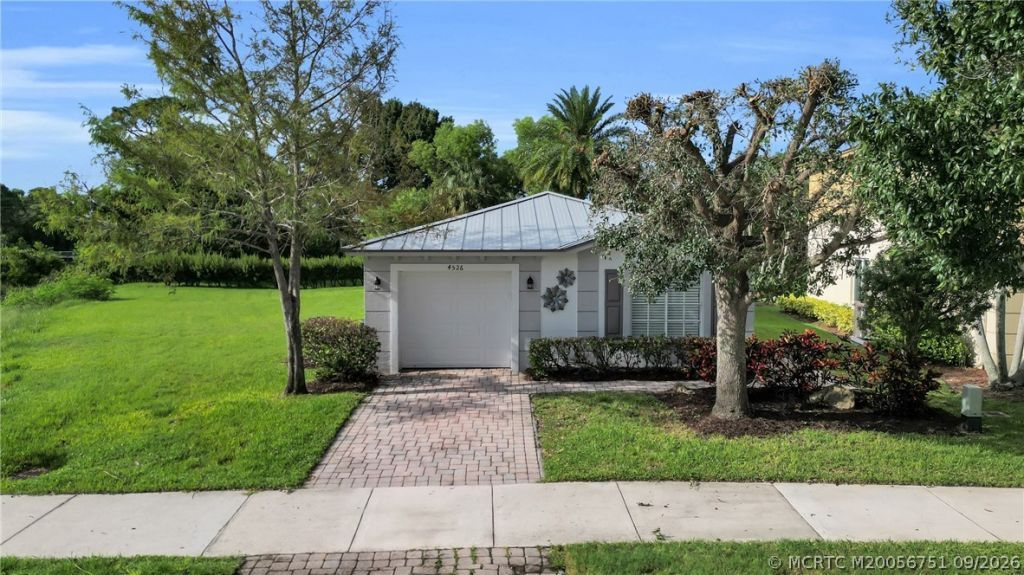 4526 SE Graham Drive , Stuart, FL 34997 Photo