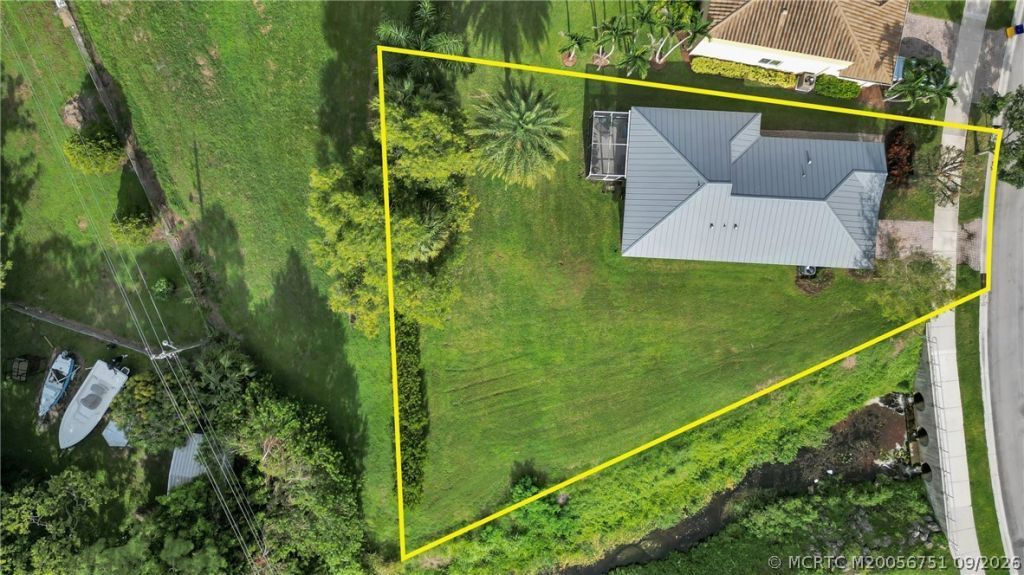 4526 SE Graham Drive , Stuart, FL 34997 Photo