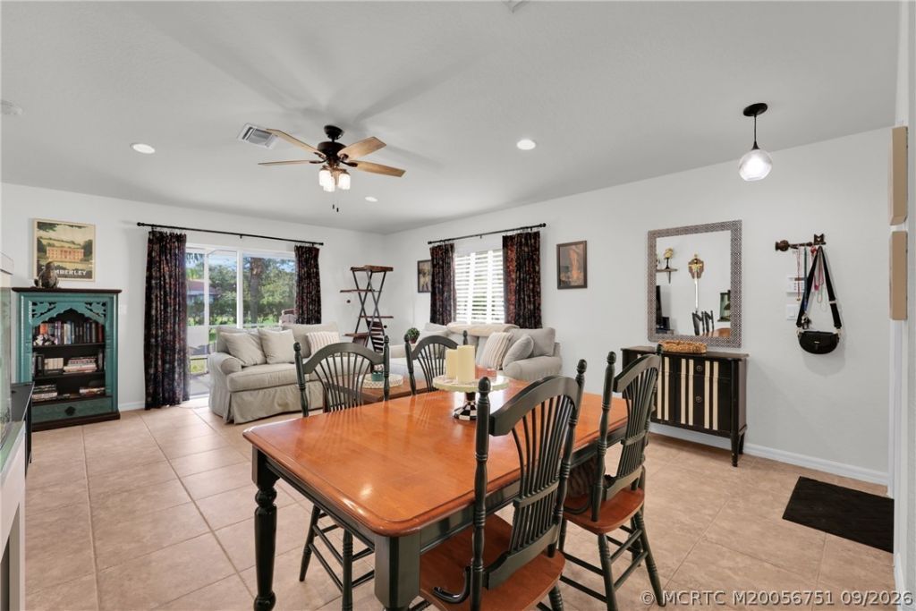 4526 SE Graham Drive , Stuart, FL 34997 Photo