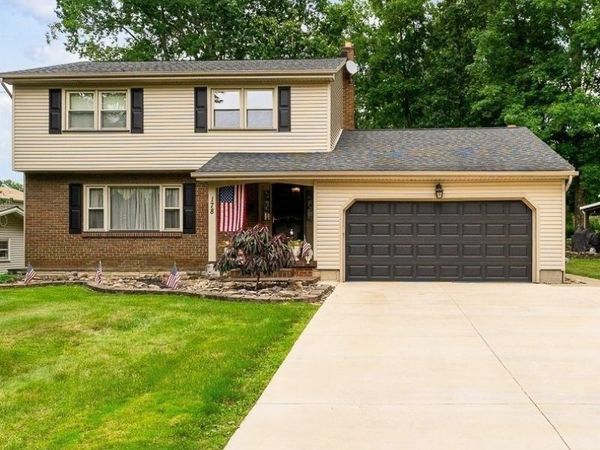 178 Shorehaven Drive , Boardman, OH 44512