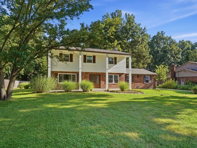 9022 Foxhunter Lane, Symmes Township, OH 45242 Photo 1