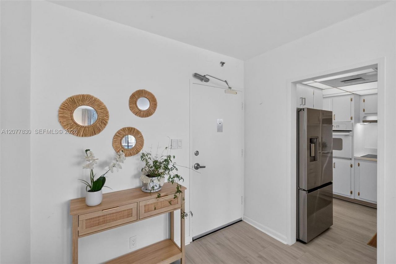 1000 West Ave, Unit 509, Miami Beach, FL 33139 Photo
